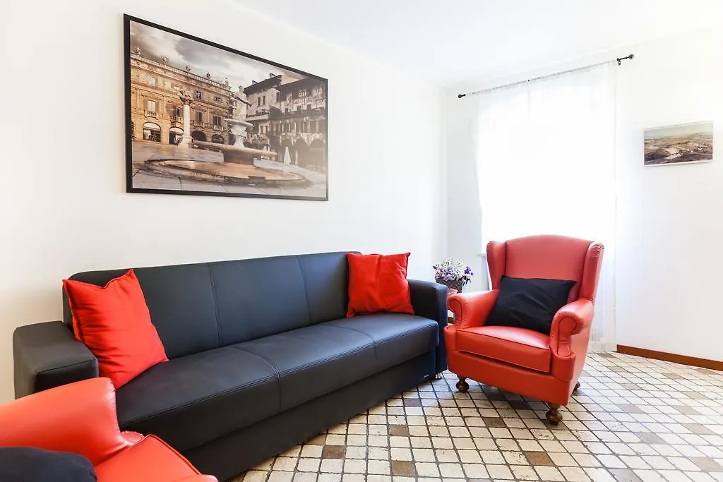 Suite al Vecchio Castello Verona 0*,  Italia